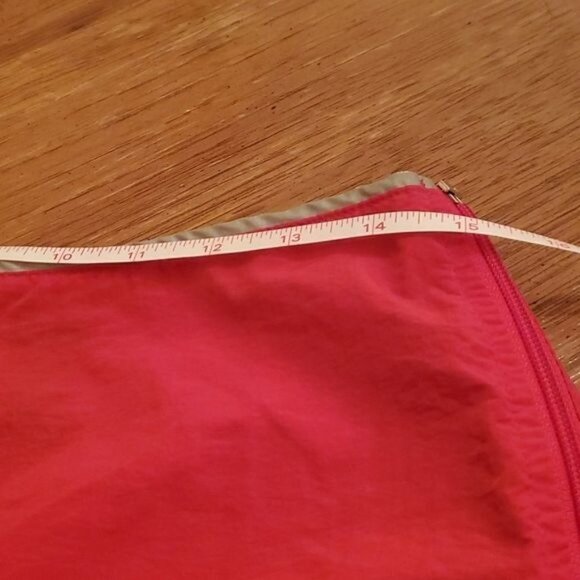 DKNY Red Running Zippered Sz. 8 Shorts - Picture 12 of 12